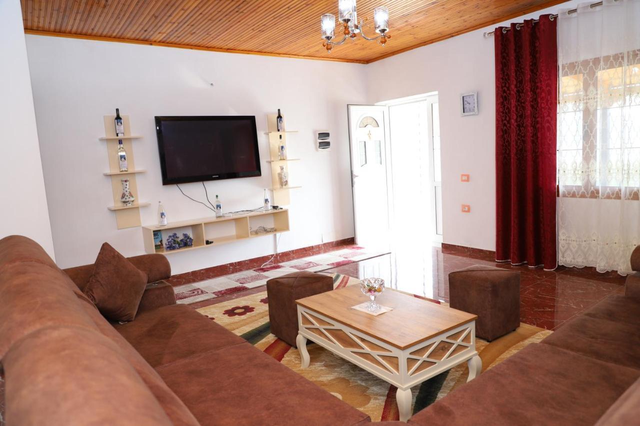 Villa Rexho Berat Luaran gambar